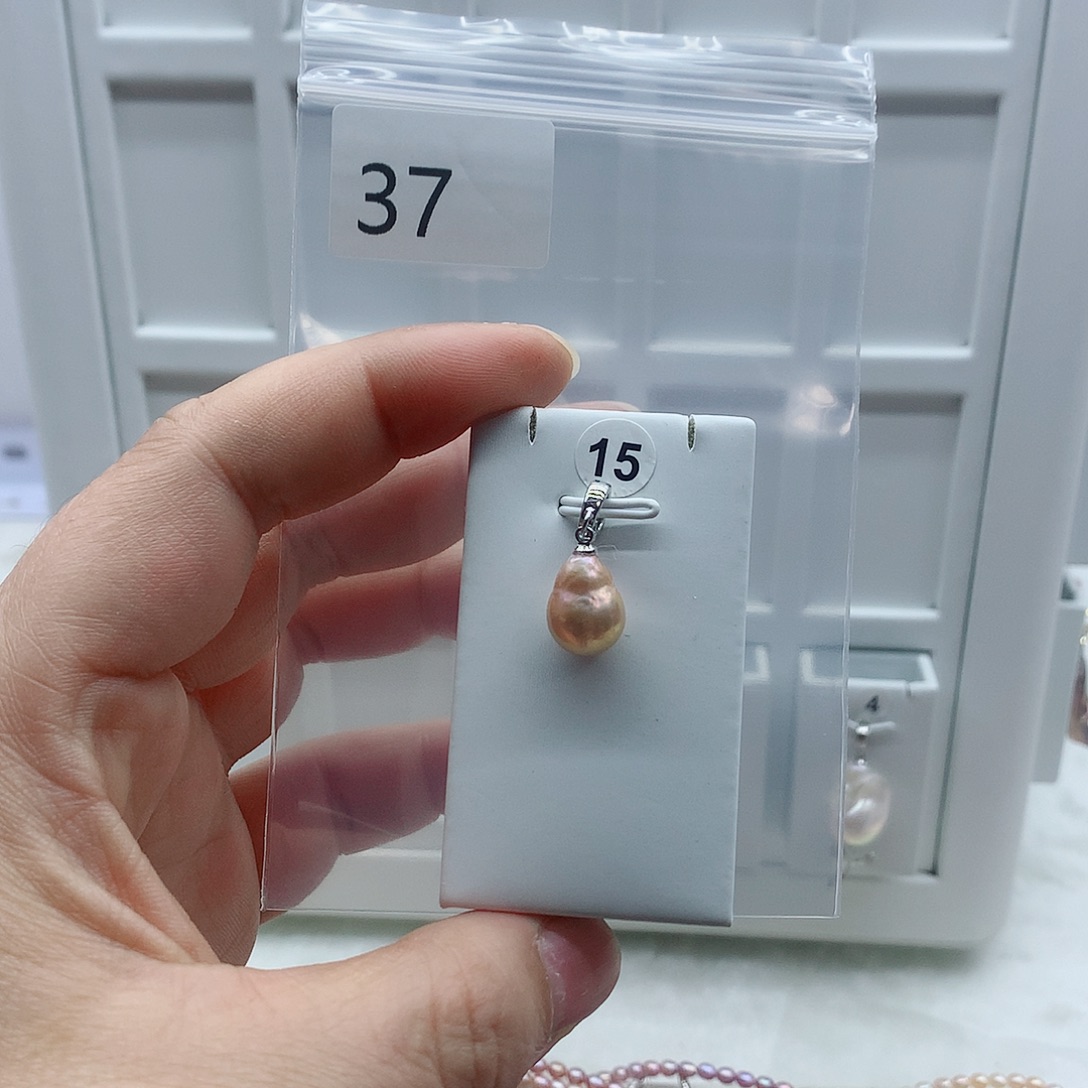 淡水珍珠吊坠(不含链)合金