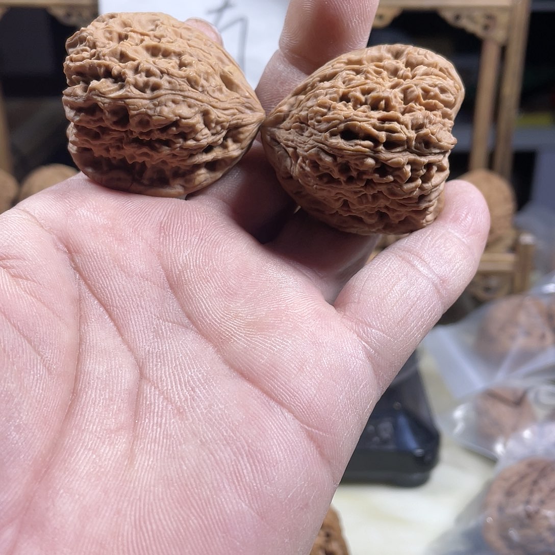 桃核吊坠富**复文玩核桃南将石