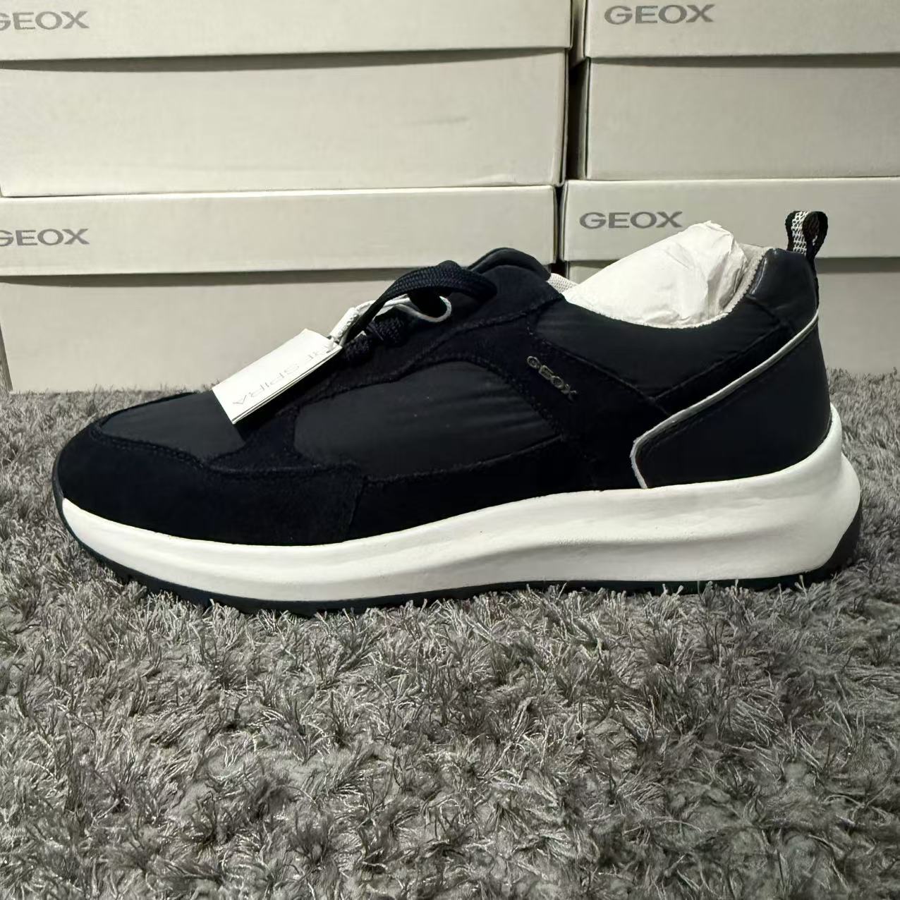 GEOX杰欧适U TITANIO轻便舒适低帮鞋男款U25E4A 022FUC4002