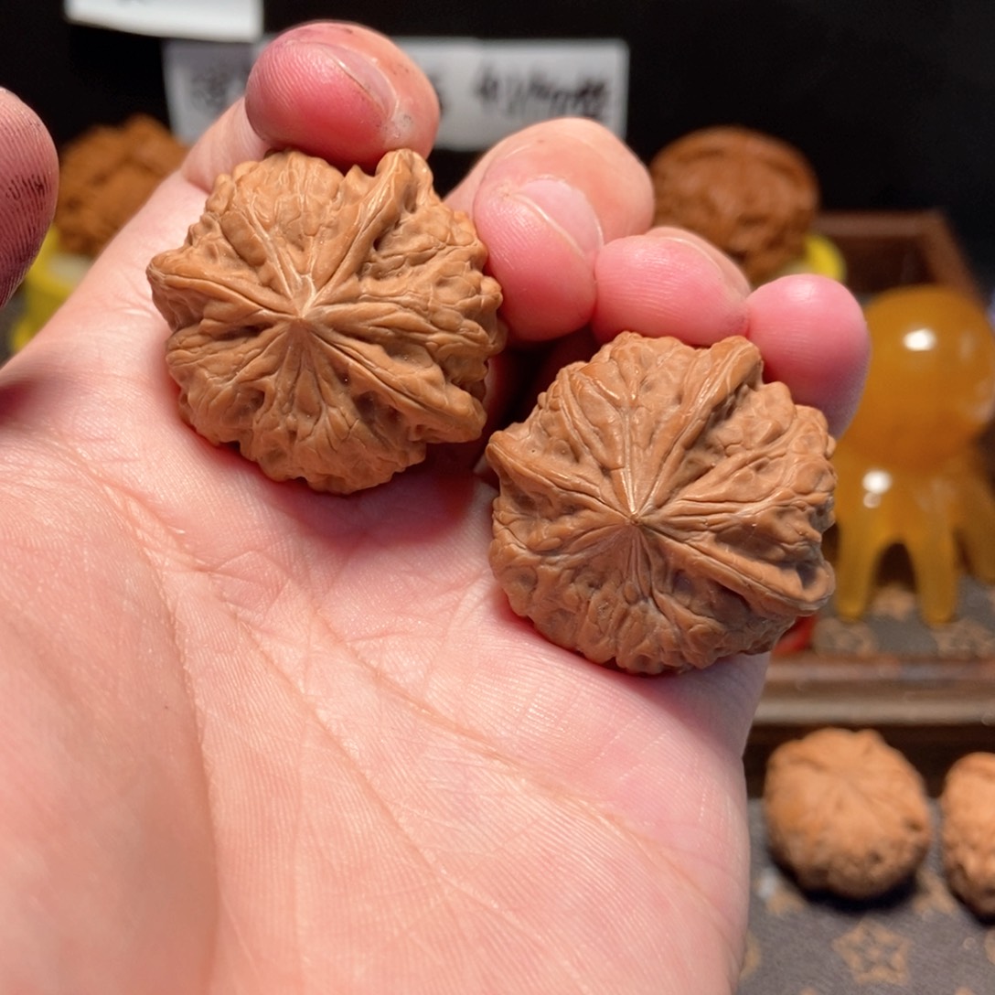 吊坠文玩核桃凹底3麟36尺10
