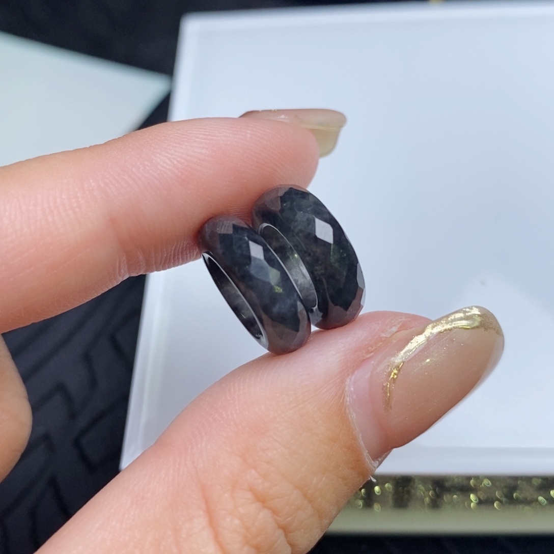 翡翠未镶嵌耳饰冰乌鸡切割面轮胎圈