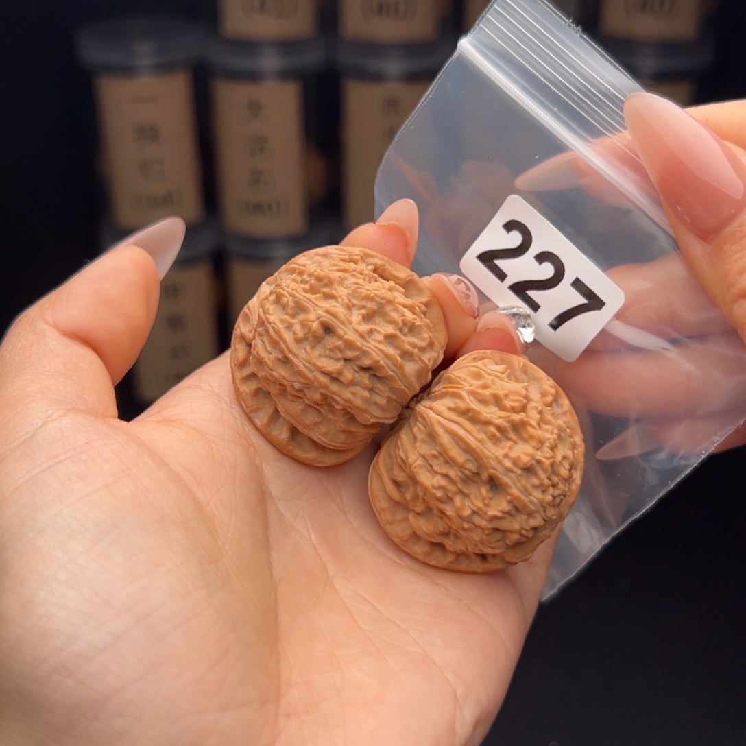 吊坠文玩核桃白狮子40