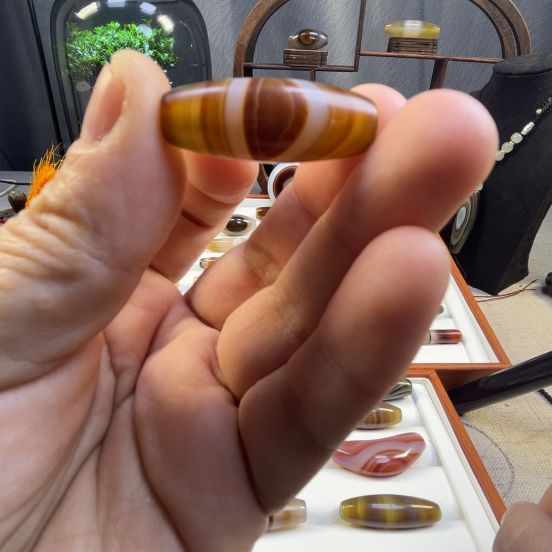 玛瑙/玉髓未镶嵌珠宝半成品