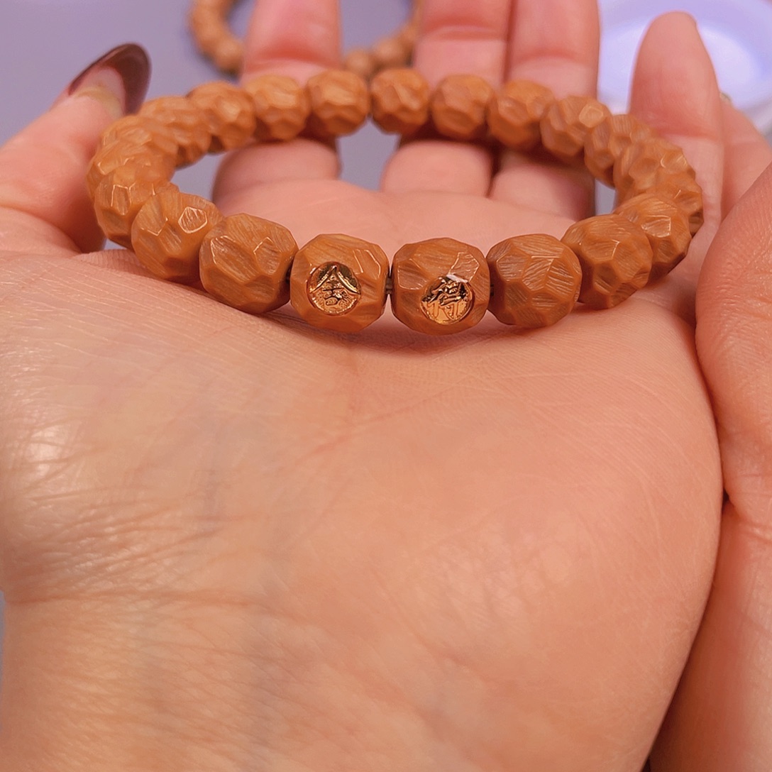 贝壳手串/手链刀刻