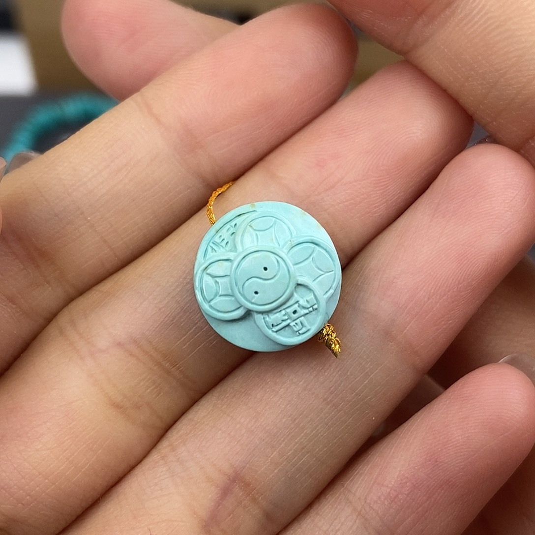 绿松石未镶嵌珠宝奇石