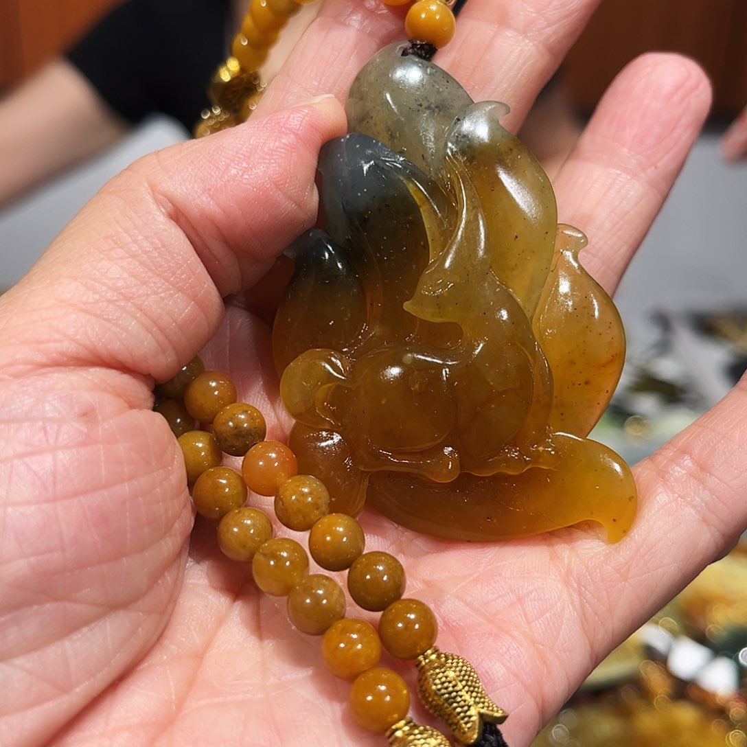 岫玉未镶嵌毛衣链