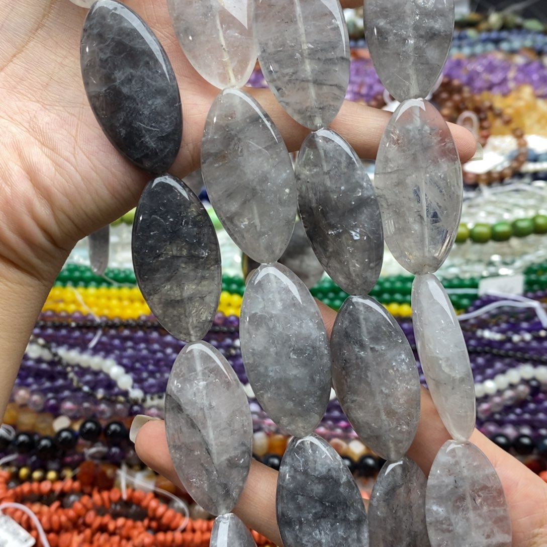 未镶嵌玛瑙/玉髓珠宝半成品一条天然云雾灰水晶20×40大蛋片A54