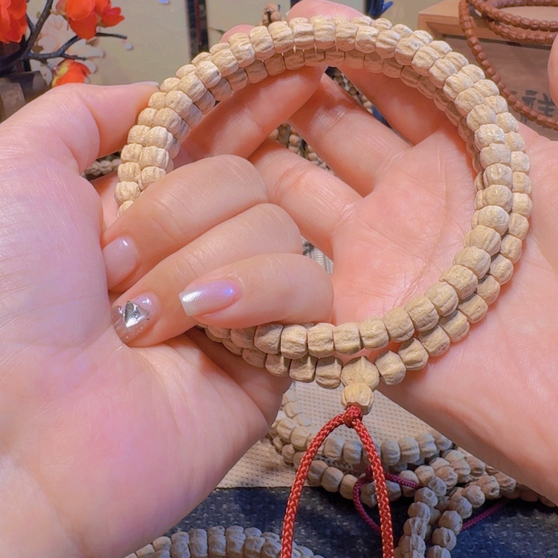 Q***w手串柏香籽/百香籽