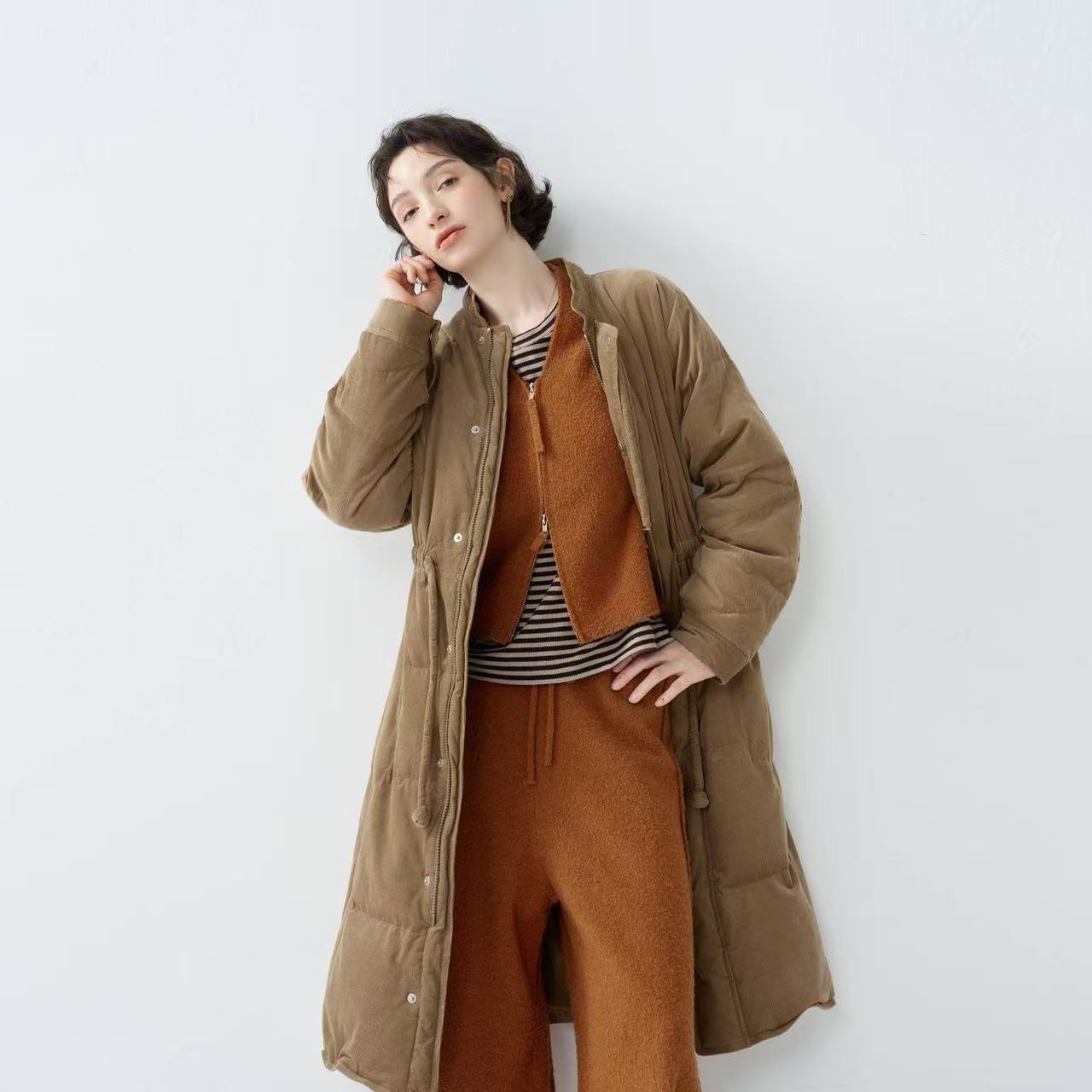 轻暖女装鹅绒长羽绒服