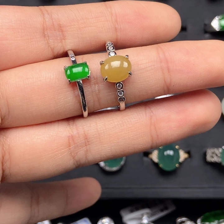 翡翠未镶嵌戒指戒指