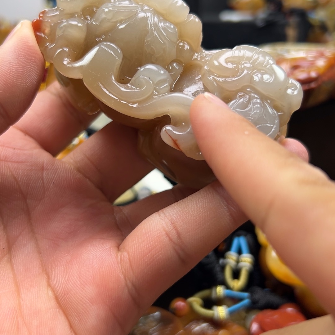 石英质玉（黄龙玉）未镶嵌多选发其一