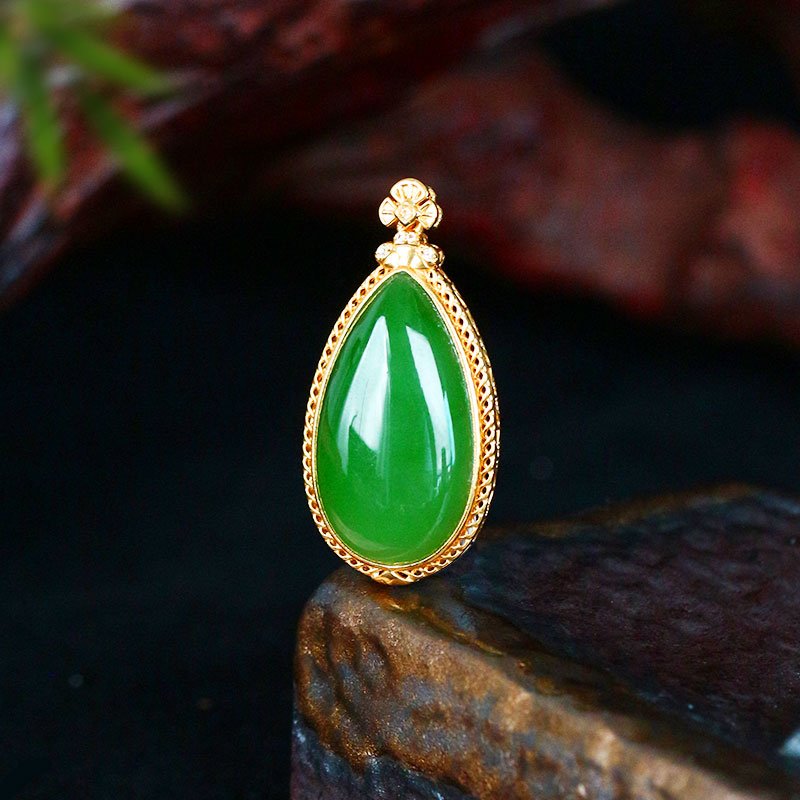 和田玉水滴吊坠【5818EA】