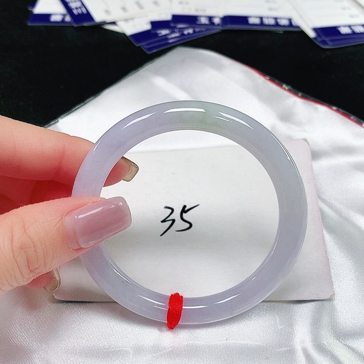 翡翠手镯（圆镯）未镶嵌