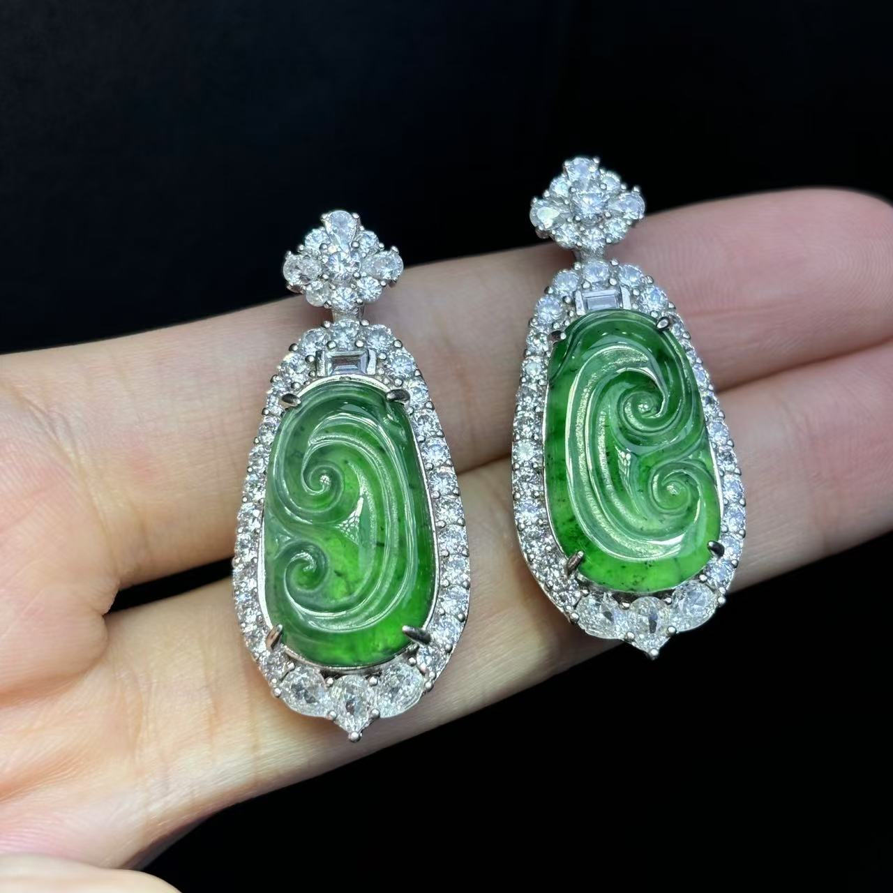 AT5316【任会长珠宝】A货翡翠绿如意吊坠-配链/绳-多样性发只发一件