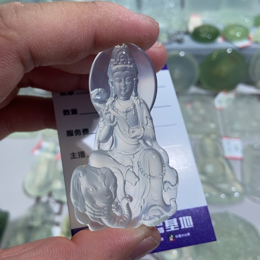 【闪购商品】蛇纹石玉颈饰未镶嵌请***青