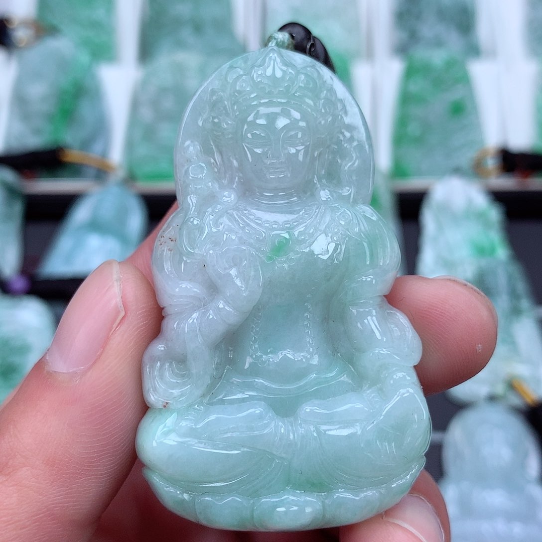 翡翠颈饰未镶嵌翡翠吊坠