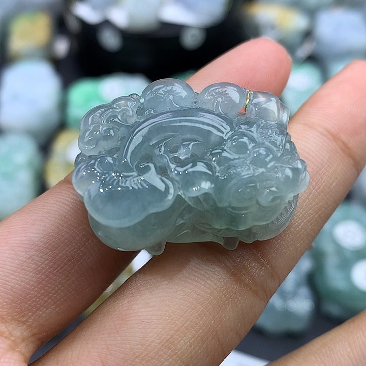 翡翠未镶嵌颈饰天然缅甸翡翠