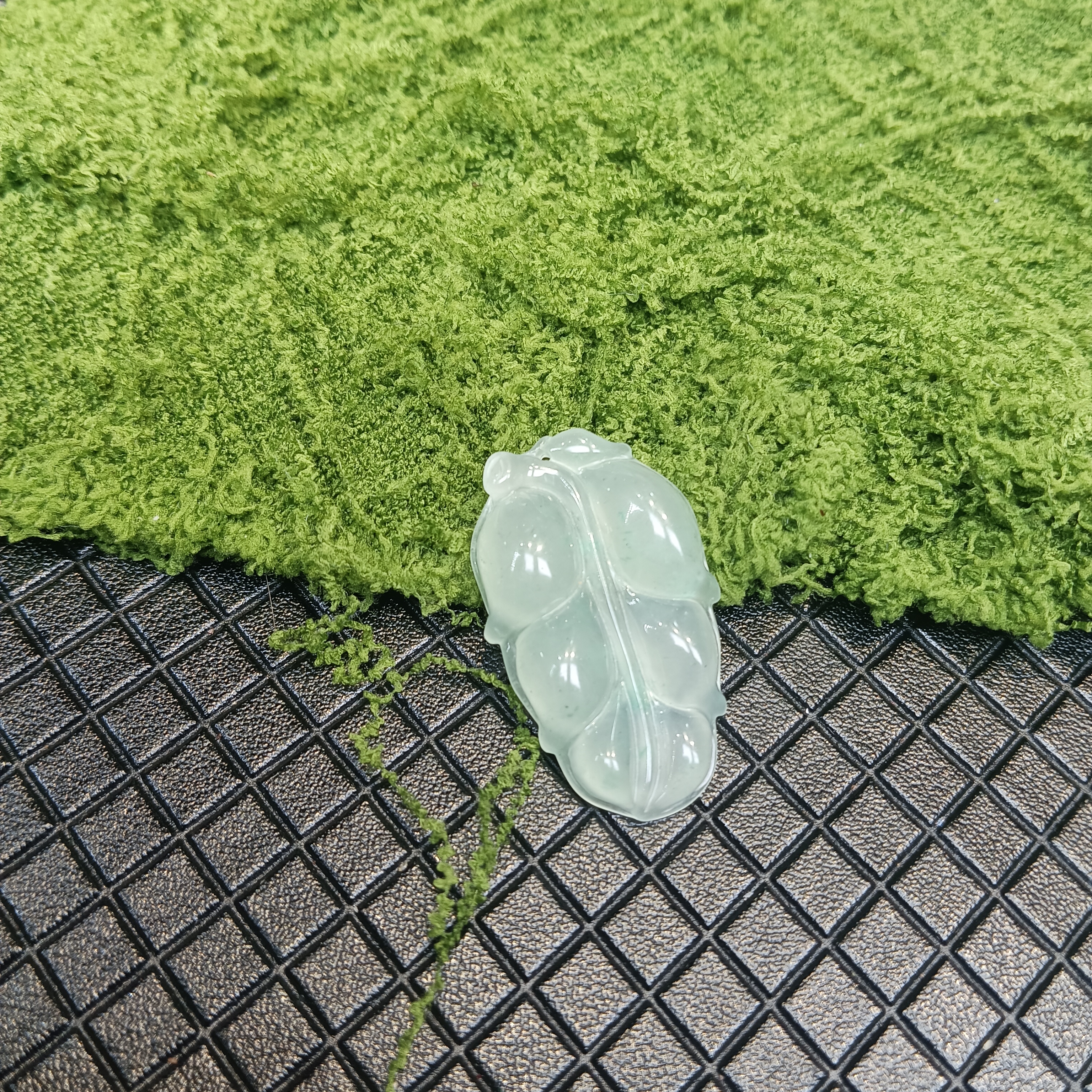 天然非洲翠叶子吊坠