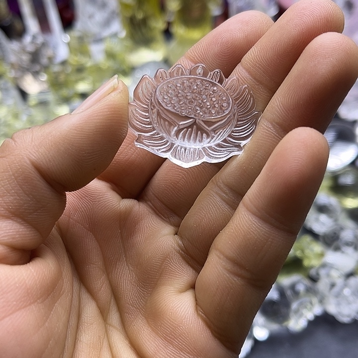 水晶吊坠未镶嵌摆件