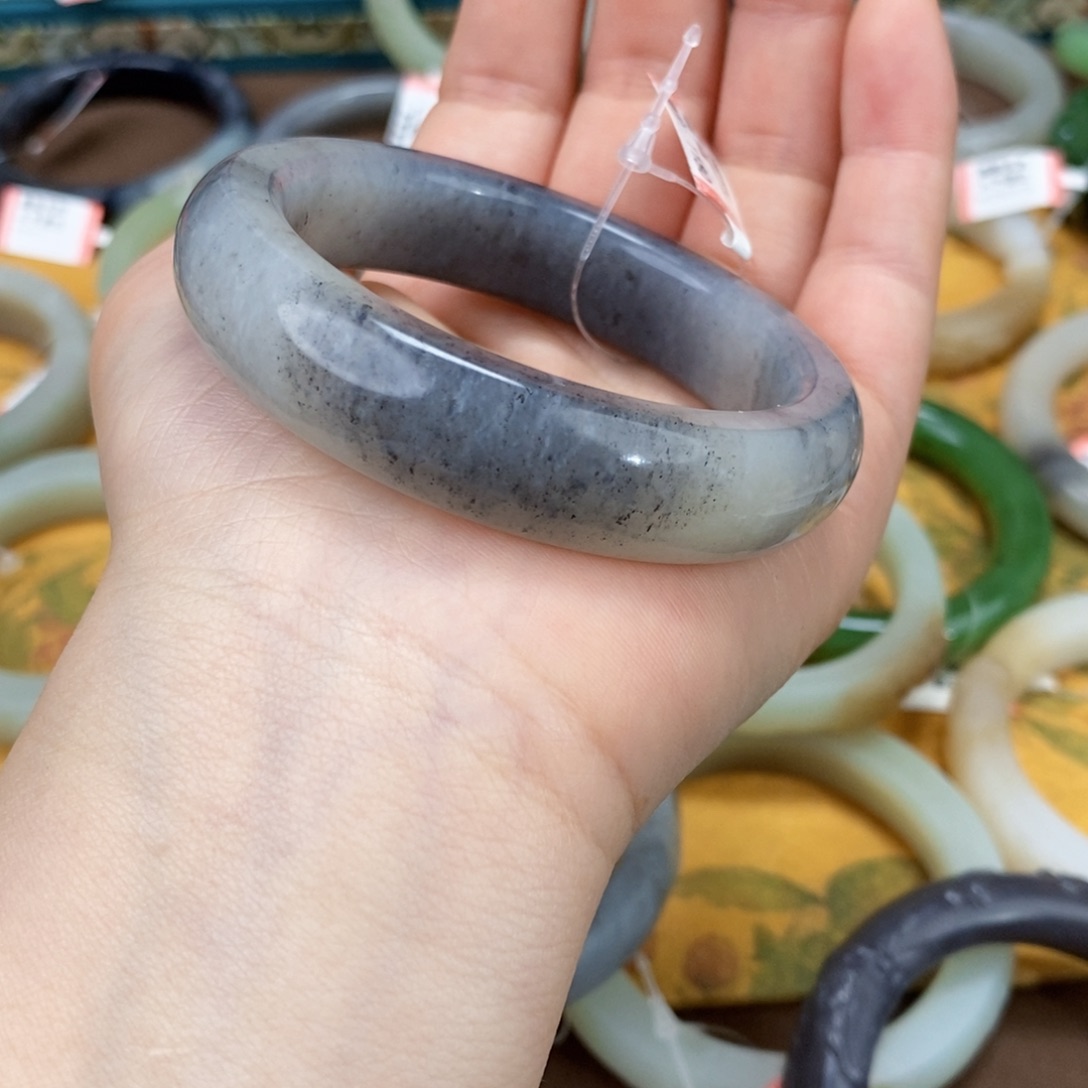 和田玉未镶嵌手镯53➕