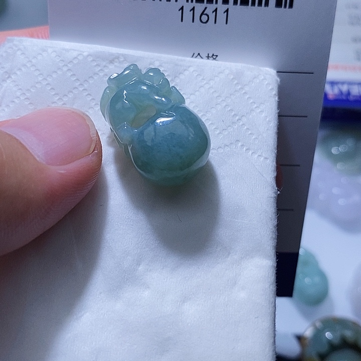 翡翠未镶嵌颈饰天光墟翡翠市场现金代购