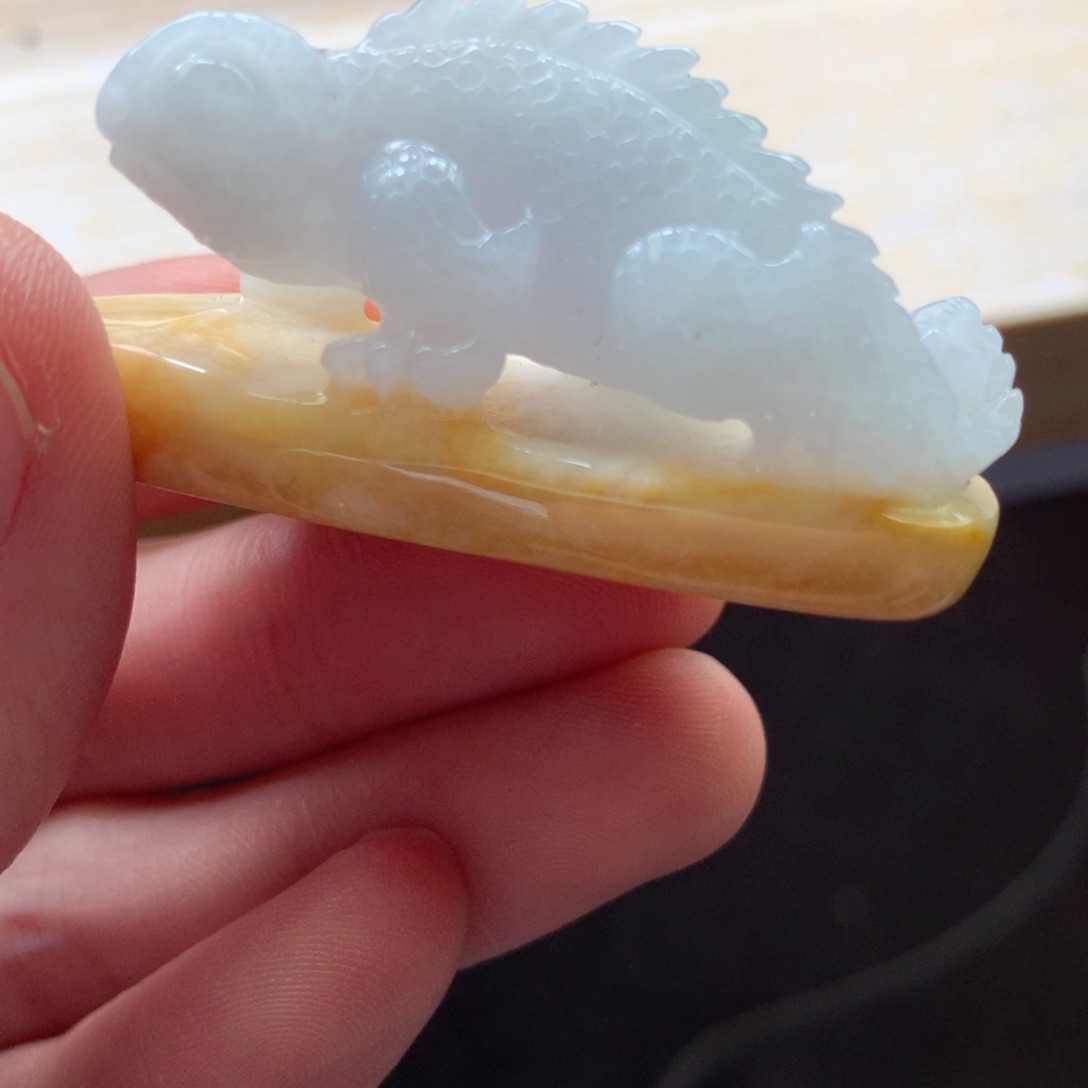 翡翠颈饰未镶嵌吊坠