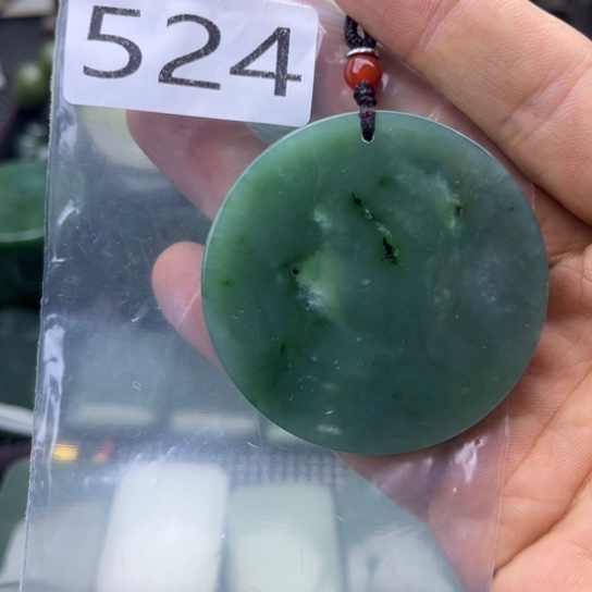 和田玉未镶嵌珠宝半成品