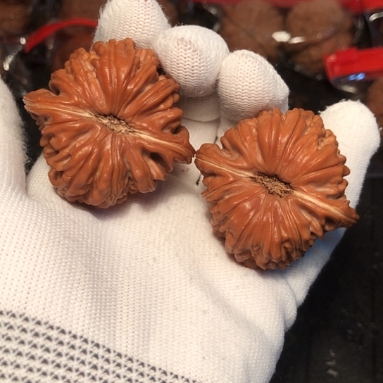 欣***」把件文玩核桃拱桥楼43