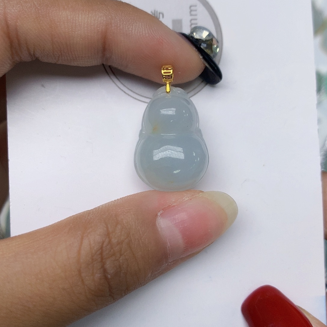 颈饰18K金镶嵌翡翠天然翡翠