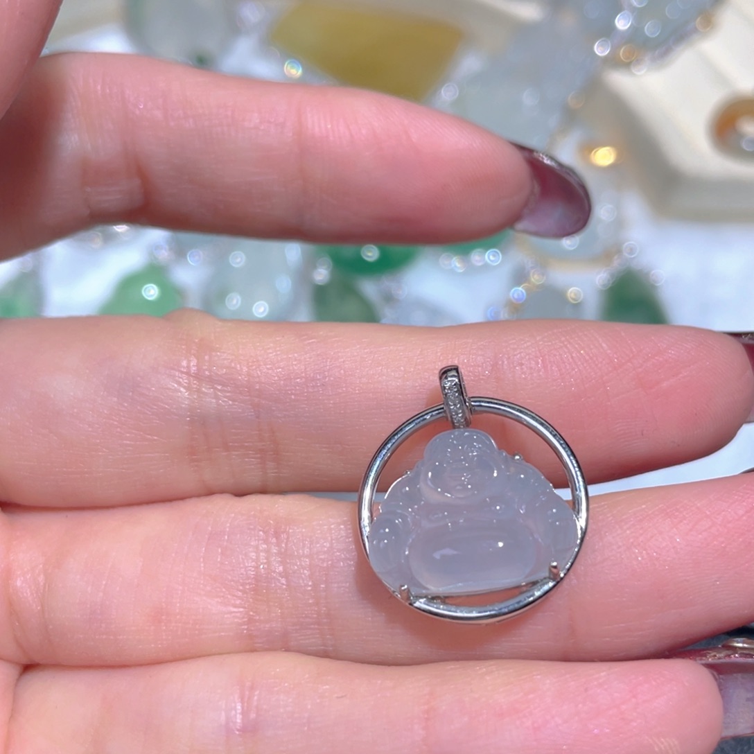 翡翠颈饰18K金镶嵌翡翠