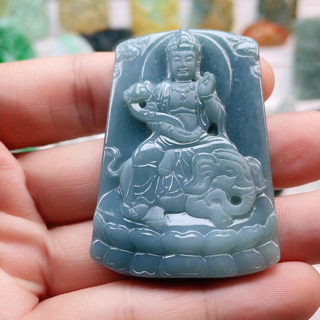 翡翠颈饰未镶嵌普贤