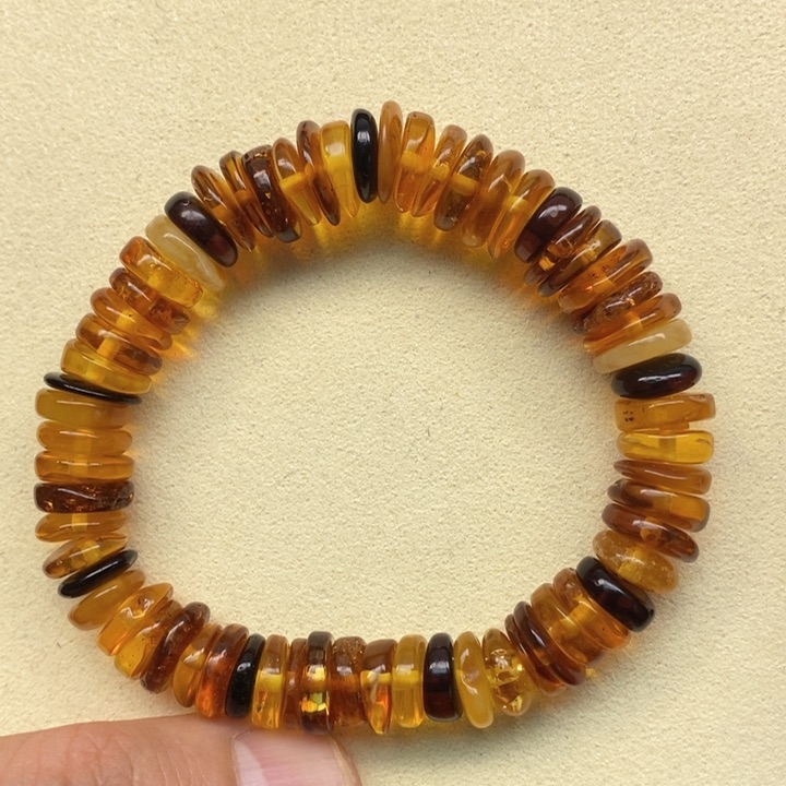 未镶嵌琥珀珠宝奇石