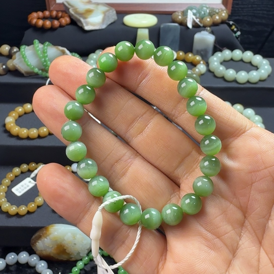 和田玉未镶嵌手链（NGTC国检证书）俄料粉绿猫眼卡8