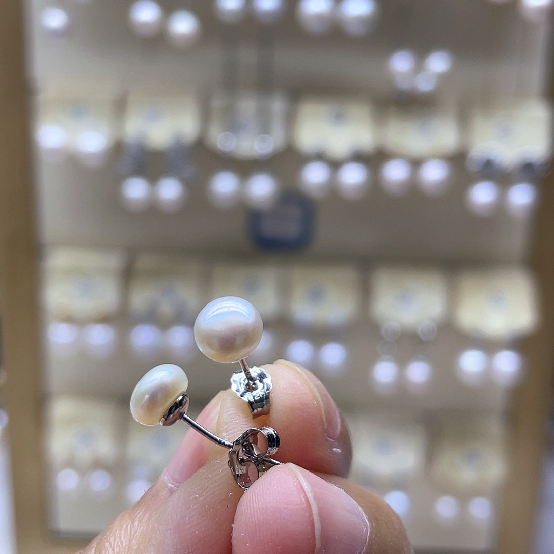 银S925镶嵌耳饰淡水珍珠
