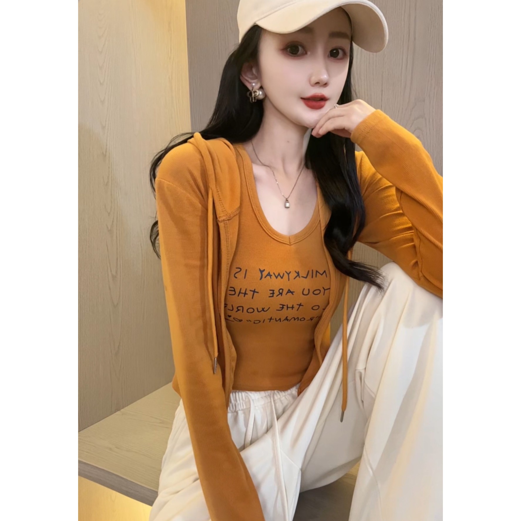 外套+背心【娜哥039】秋装戴帽两件套时尚T恤老钱风松弛感女装贵气