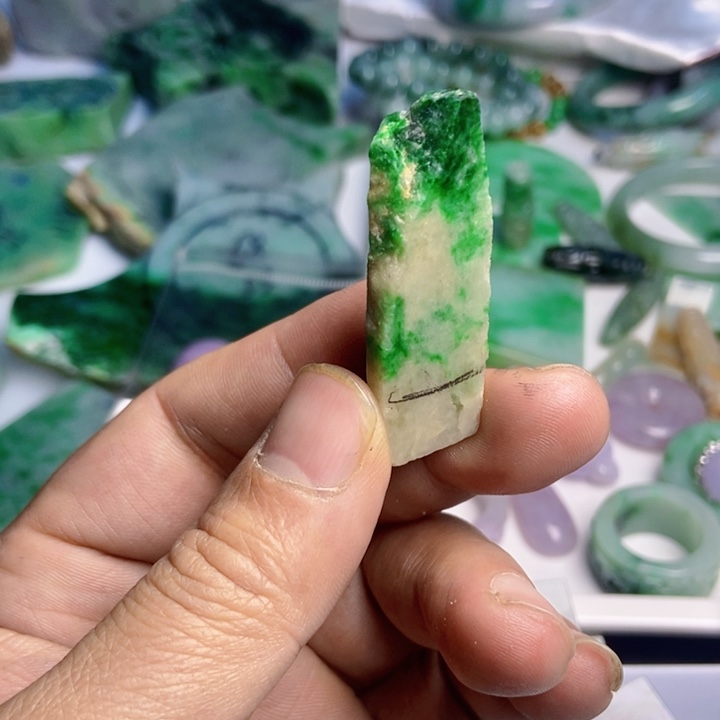 翡翠散珠天然翡翠A货挂件