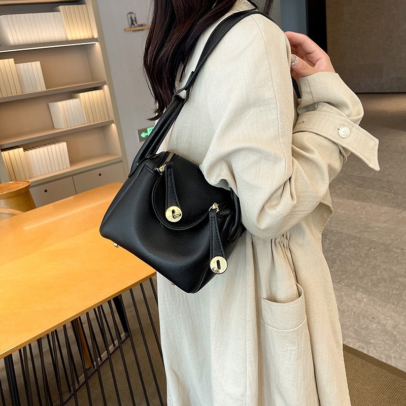 琳迪轻奢经典手工DIYins自制材料包简约小众单肩包送女友手缝包包