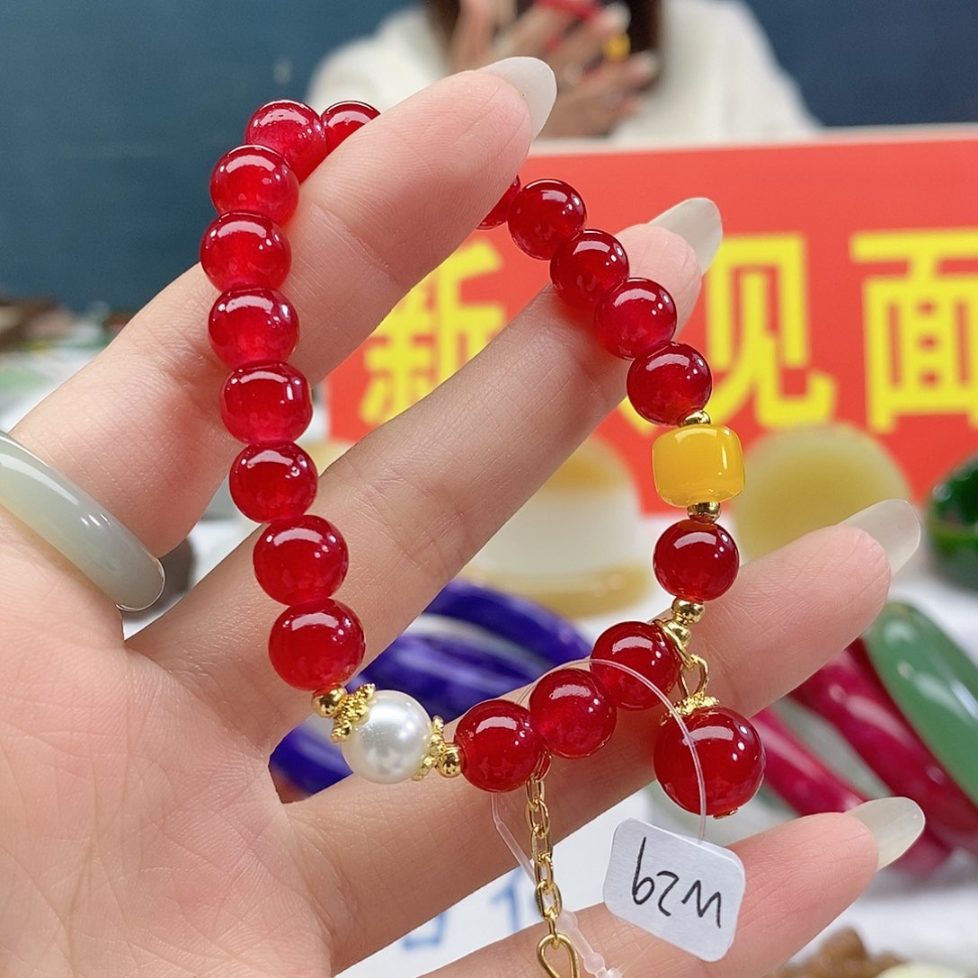 石英质玉颈饰未镶嵌