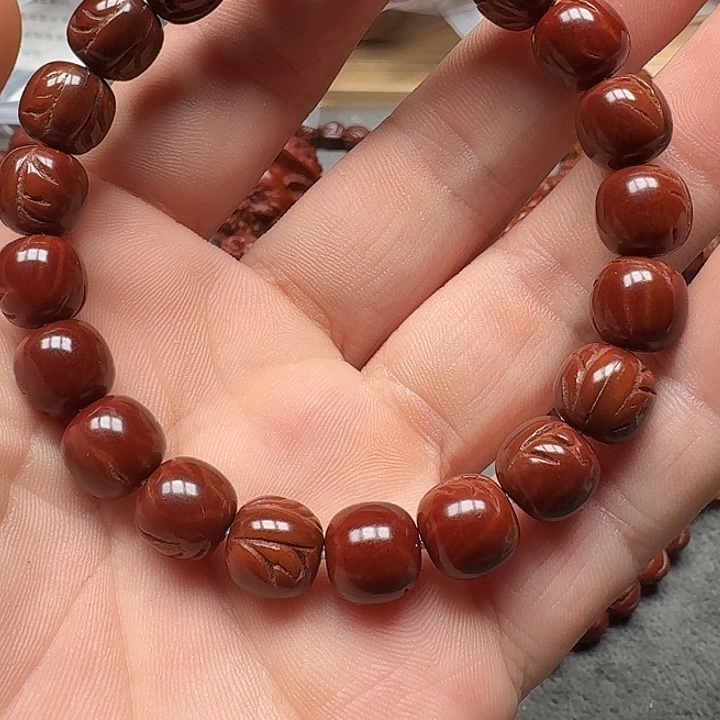 于***道文玩核桃吊坠桃核老行