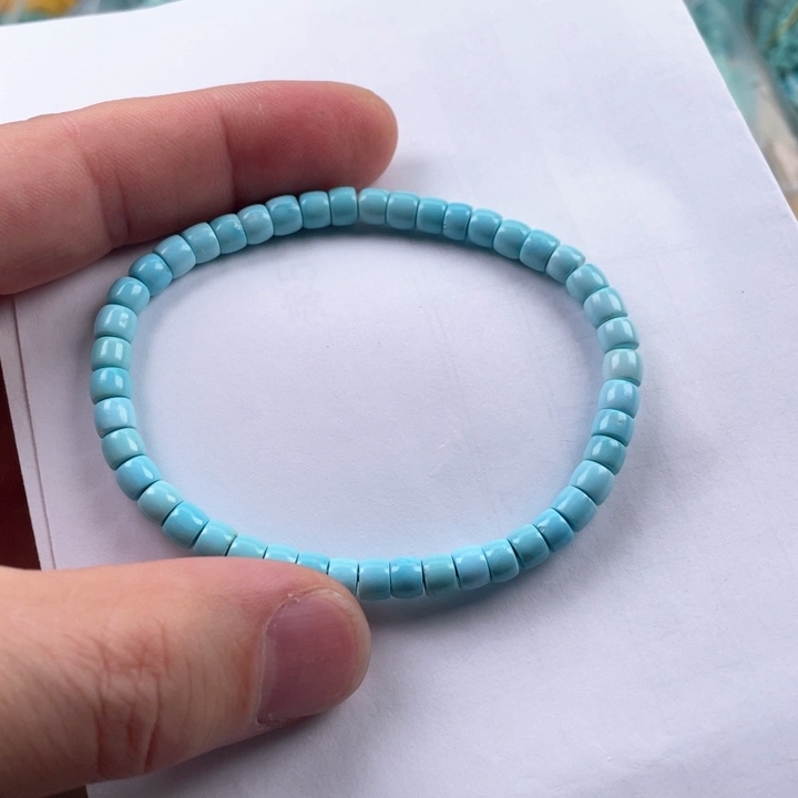 绿松石颈饰未镶嵌