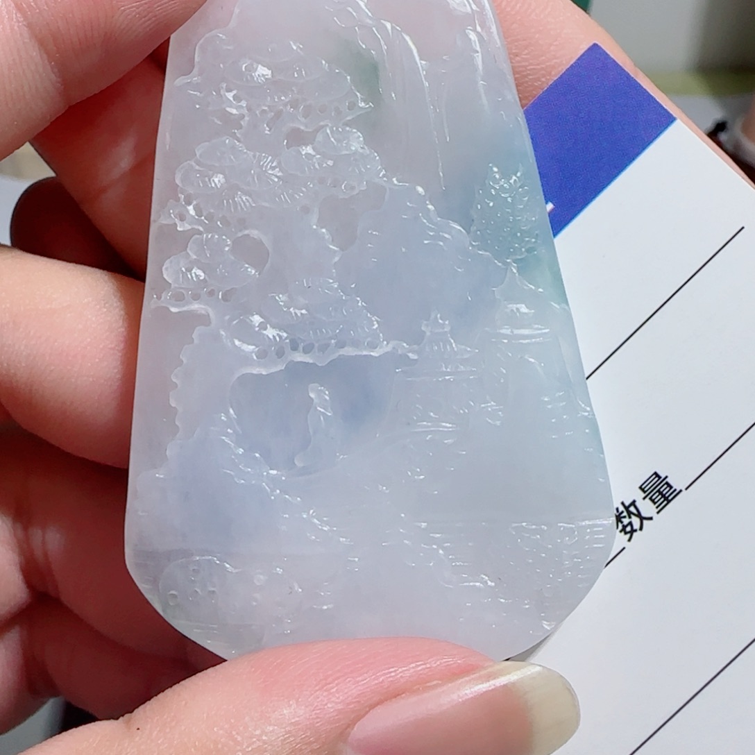 翡翠未镶嵌颈饰山水牌