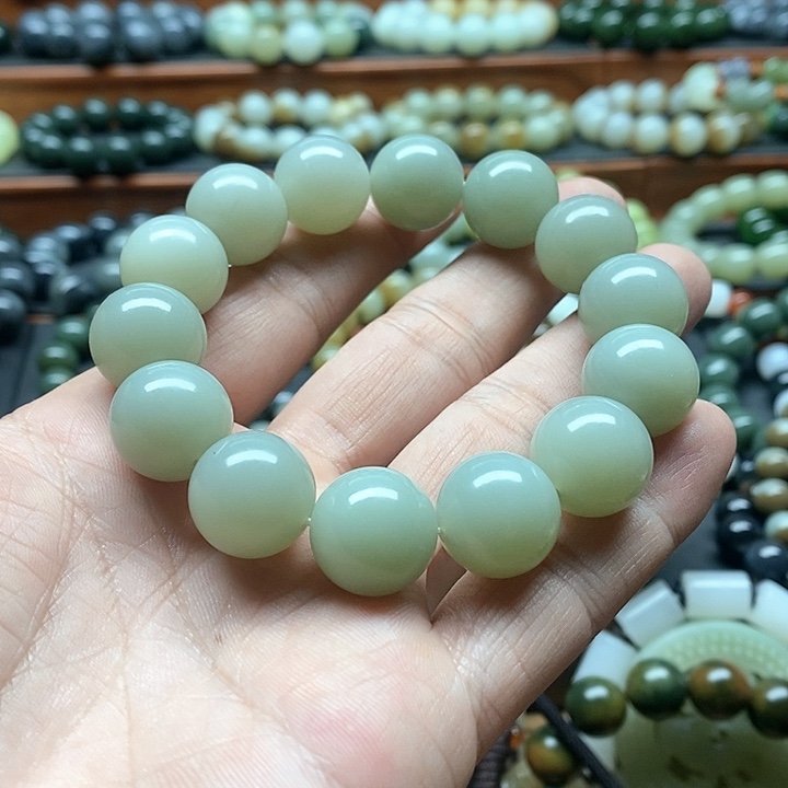 未镶嵌手串和田玉