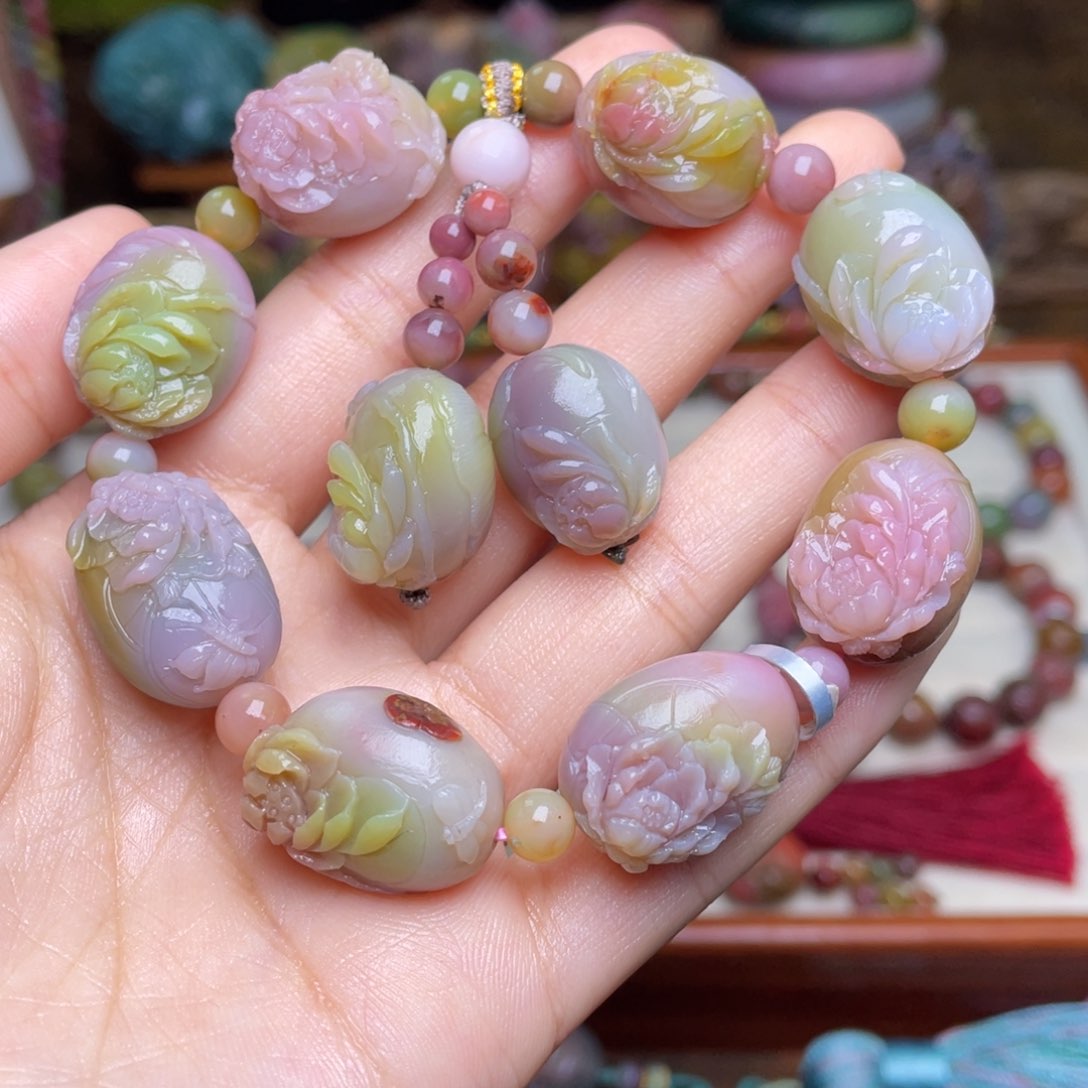 玛瑙/玉髓珠宝半成品未镶嵌盐源玛瑙仙色系牡丹花炫彩老矿料手串