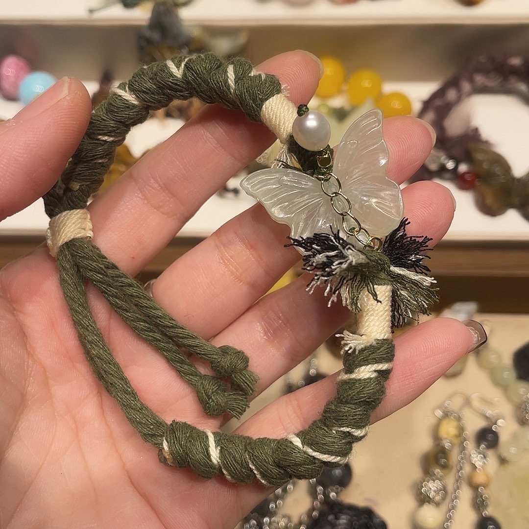 蛇纹石玉合金颈饰