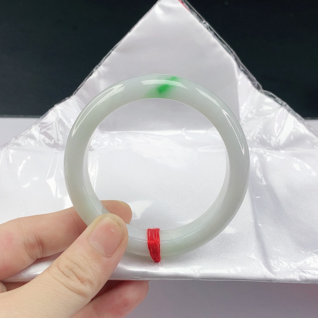 翡翠手镯未镶嵌翡翠169