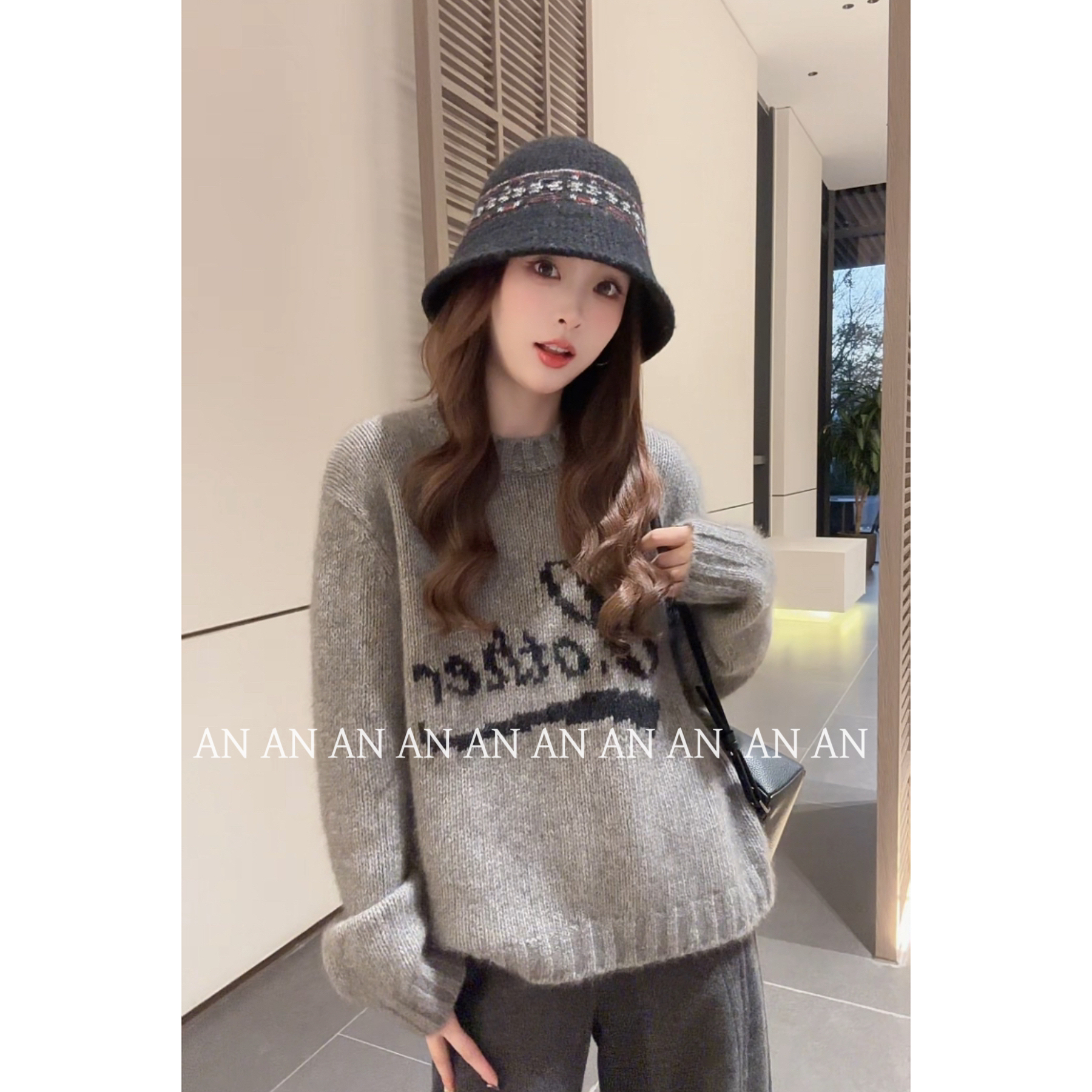 C12211休闲风通勤宽松洋气套头衫圆领软糯字母毛衣