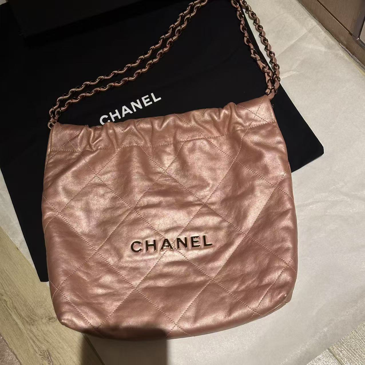 95新 Chanel/香奈儿 泡泡专属/香奈儿小号珠光垃圾袋包/98新包展