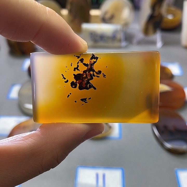 玛瑙/玉髓未镶嵌珠宝半成品20