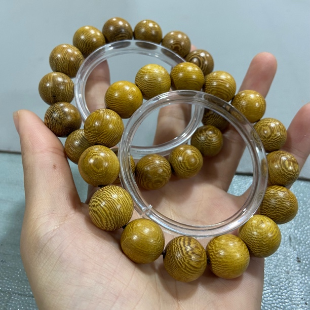 A74鸡翅木圆珠卡1.5单圈手串