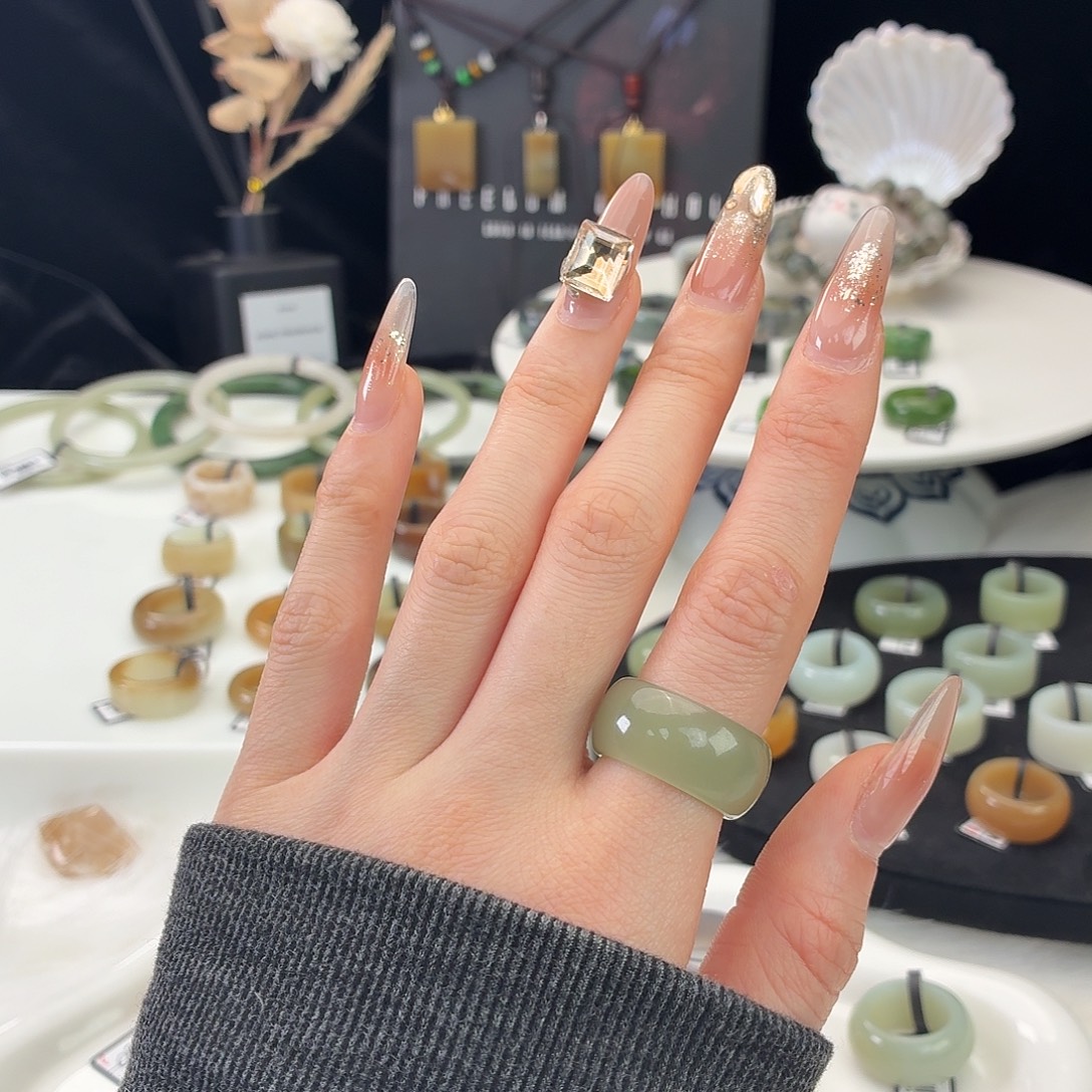 和田玉（糖玉）未镶嵌戒指j16晴水轮胎17.4